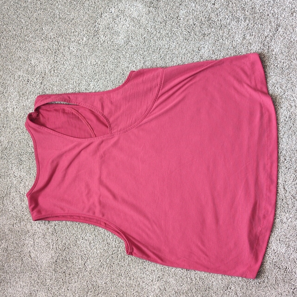 Under Armour Pink Workout Tank Size Medium - Picture 3 of 3
